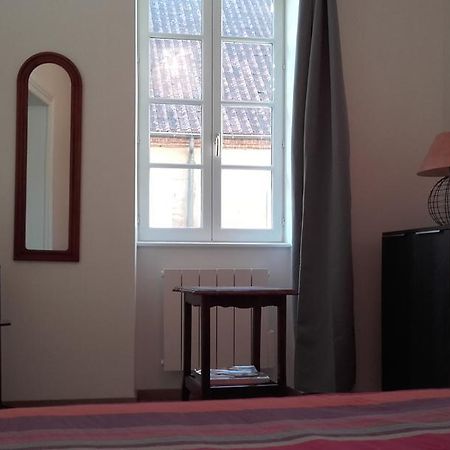 L'Appartement D'Aymar Moulins  Oda fotoğraf